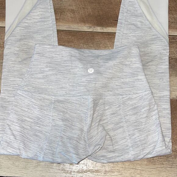 Lululemon Wunder Under Crop II Roll Down Scallop Gray Special Edition Size 2 Gra - Picture 6 of 10
